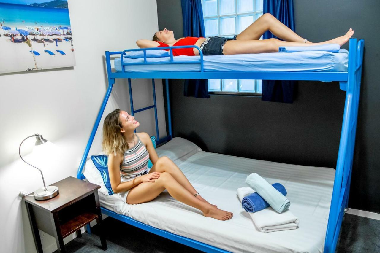 Chill Backpackers Hostel Brisbane Exterior photo